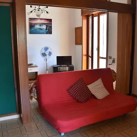 アパート Con Parcheggio Privato E Giardino